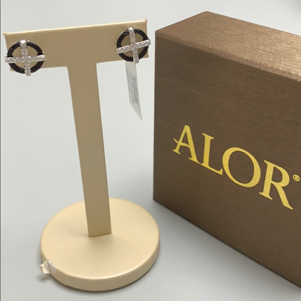 Alor earrings